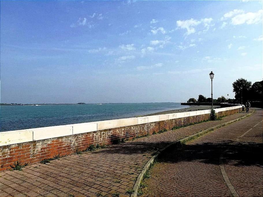 Orizzonte Marino Giallo Angolo Solare Verso La Laguna Cavallino-Treporti Exterior foto